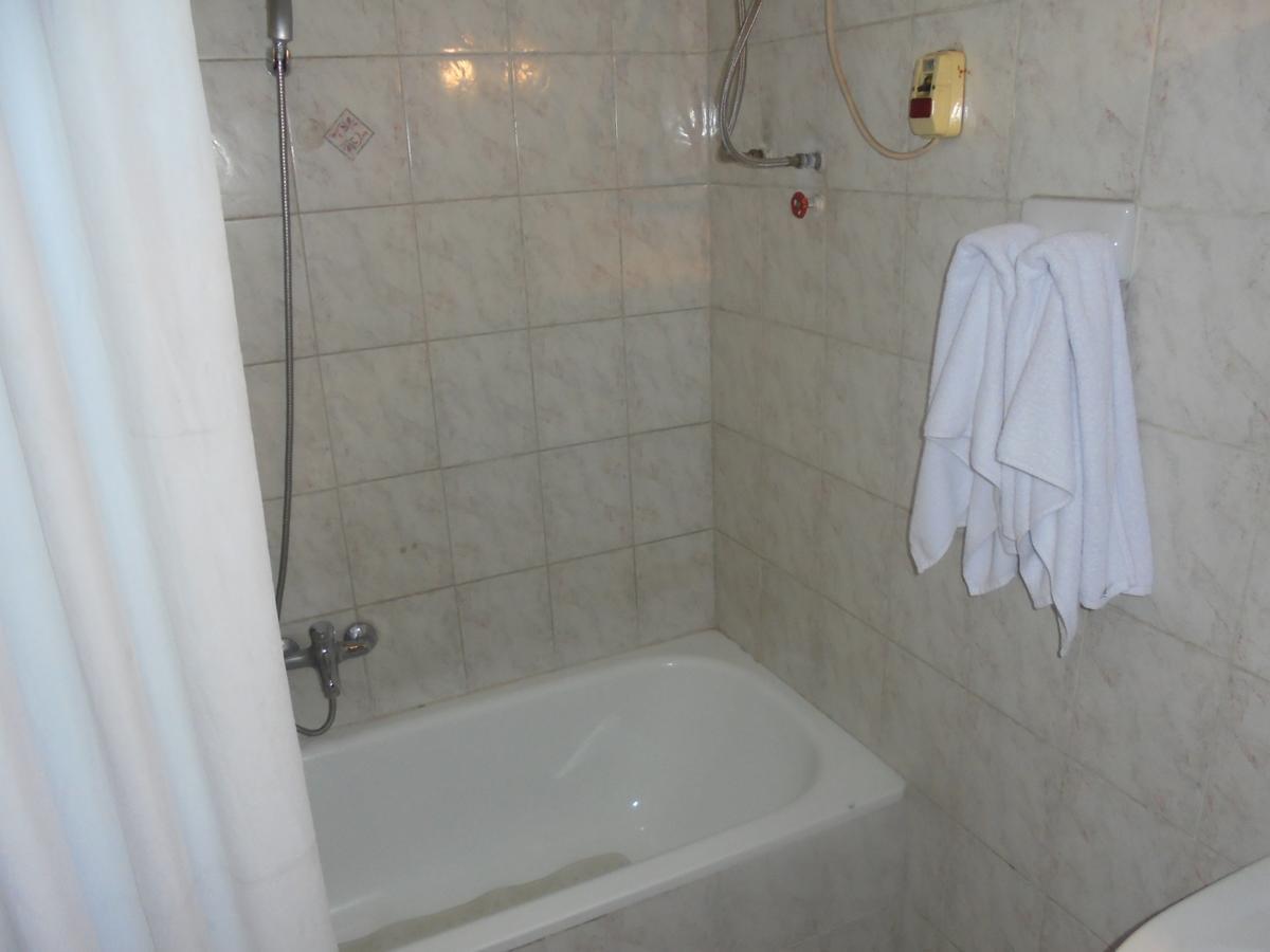 Global Hotel Аддис-Абеба Экстерьер фото